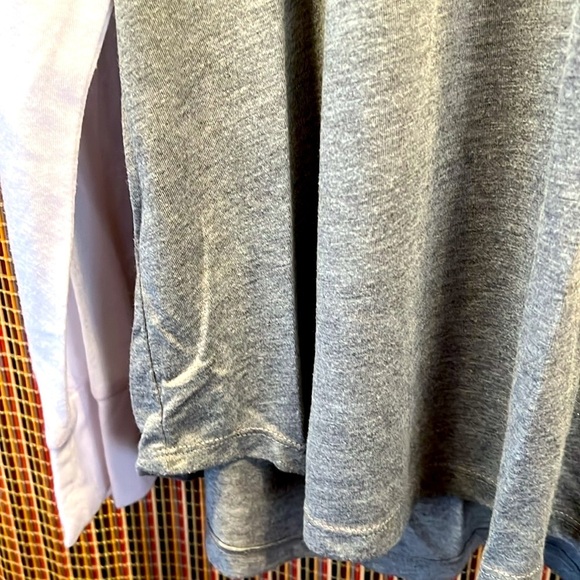 Authentic Disney Hooded Top, Size 2X, NWOT, PTP 24”, L30”, long sleeve - Picture 5 of 8